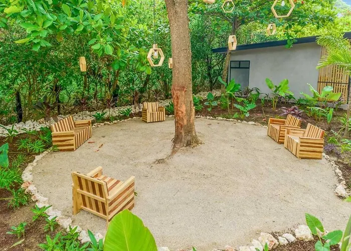 Pipa's Surf House Guanacaste Villa *