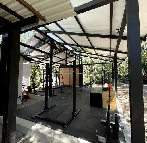 Pipa's Surf House Guanacaste